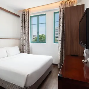 https://santa-grand-hotel-west-coast.singapore-best-hotels.net